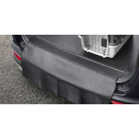 Bumper flap for trunk mat