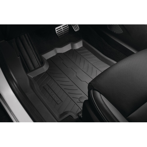 Raised-edge rubber floor mats