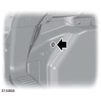 Towbar control for semi-electric retractable towbar 