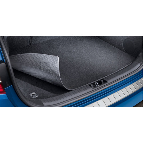 Trunk mat, reversible