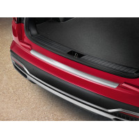 Rear bumper trim line, satin chrome optic